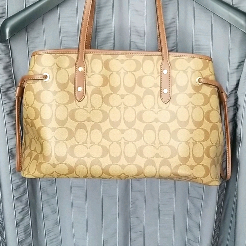 Coach Tote